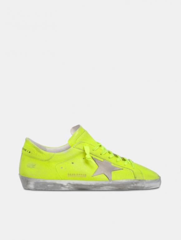 Super-Star golden goose sneakers in fluorescent yellow crackle-e